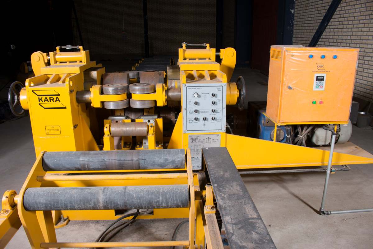 H Straightening Machine