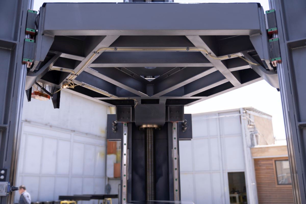 Vertical Assembly Elevator Machine